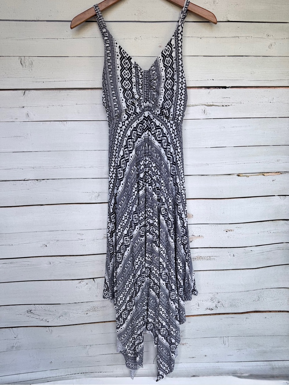 Venus Geometric Print Hanky Hem Midi Dress Size Small